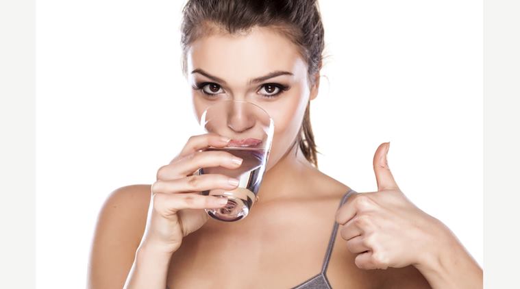Kết quả hình ảnh cho uống nước giúp giảm cân