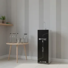 Phối cảnh lắp đặt máy lọc nước Titako 2016 Black tại khu vực để nước uống