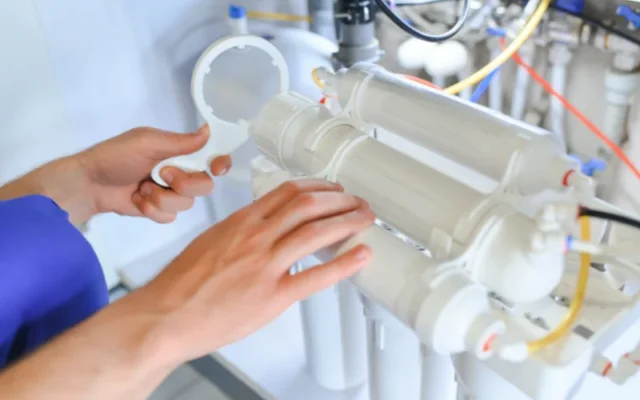 Máy lọc nước bị e khí: Nguyên nhân và cách khắc phục