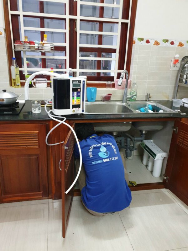 lắp đặt máy lọc nước tại nhà ở tp hcm 