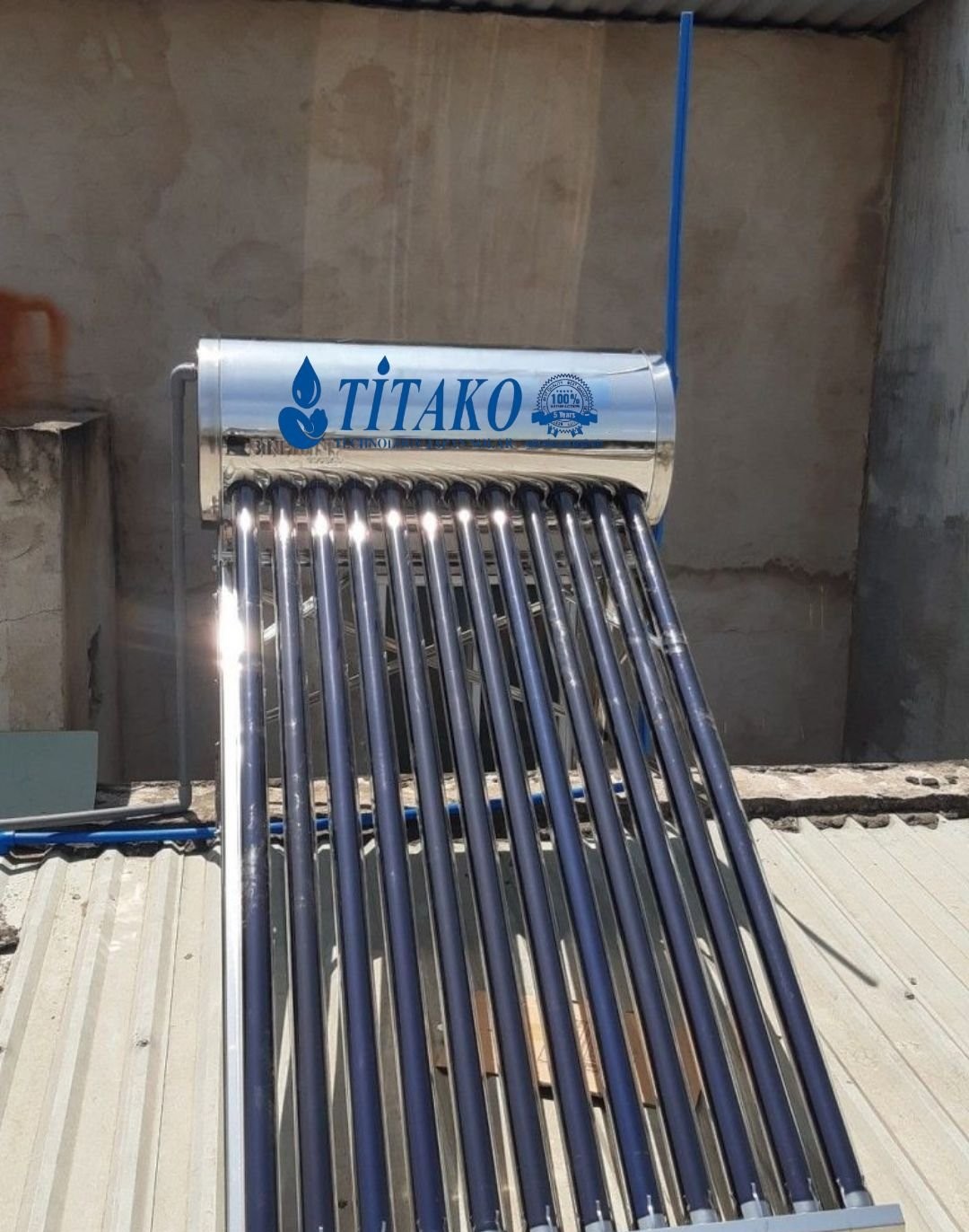 Máy nước nóng năng lượng mặt trời TITAKO 120l
