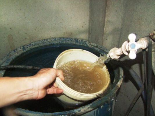 nguy hại từ nước giếng khoan chưa qua xử lí