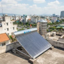 Phối cảnh lắp đặt máy nước nóng năng lượng mặt trời 300l tại sân thượng