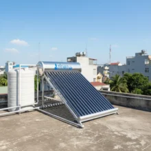 Phối cảnh máy nước nóng năng lượng mặt trời PPR lắp đặt tại sân thượng giúp tiết kiệm chi phí