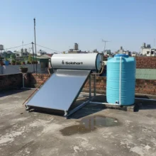 Phối cảnh máy nước nóng Solarhart lắp đặt tại sân thượng nhà dân