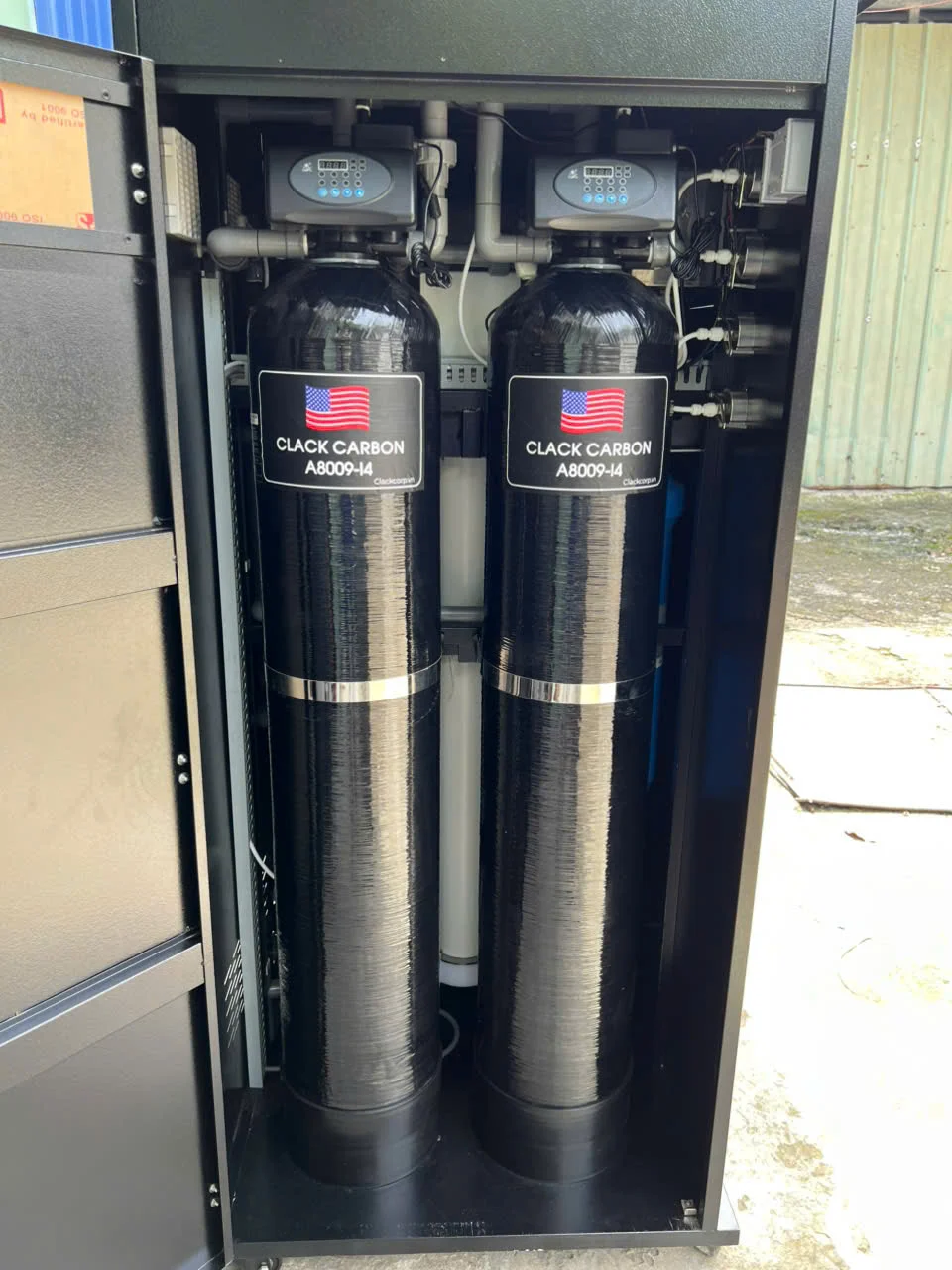 2 cột Clack Carbon