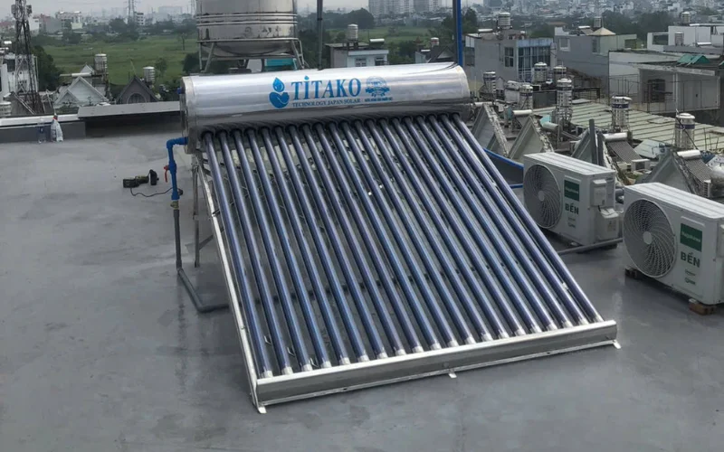 Máy nước nóng năng lượng mặt trời ống chân không