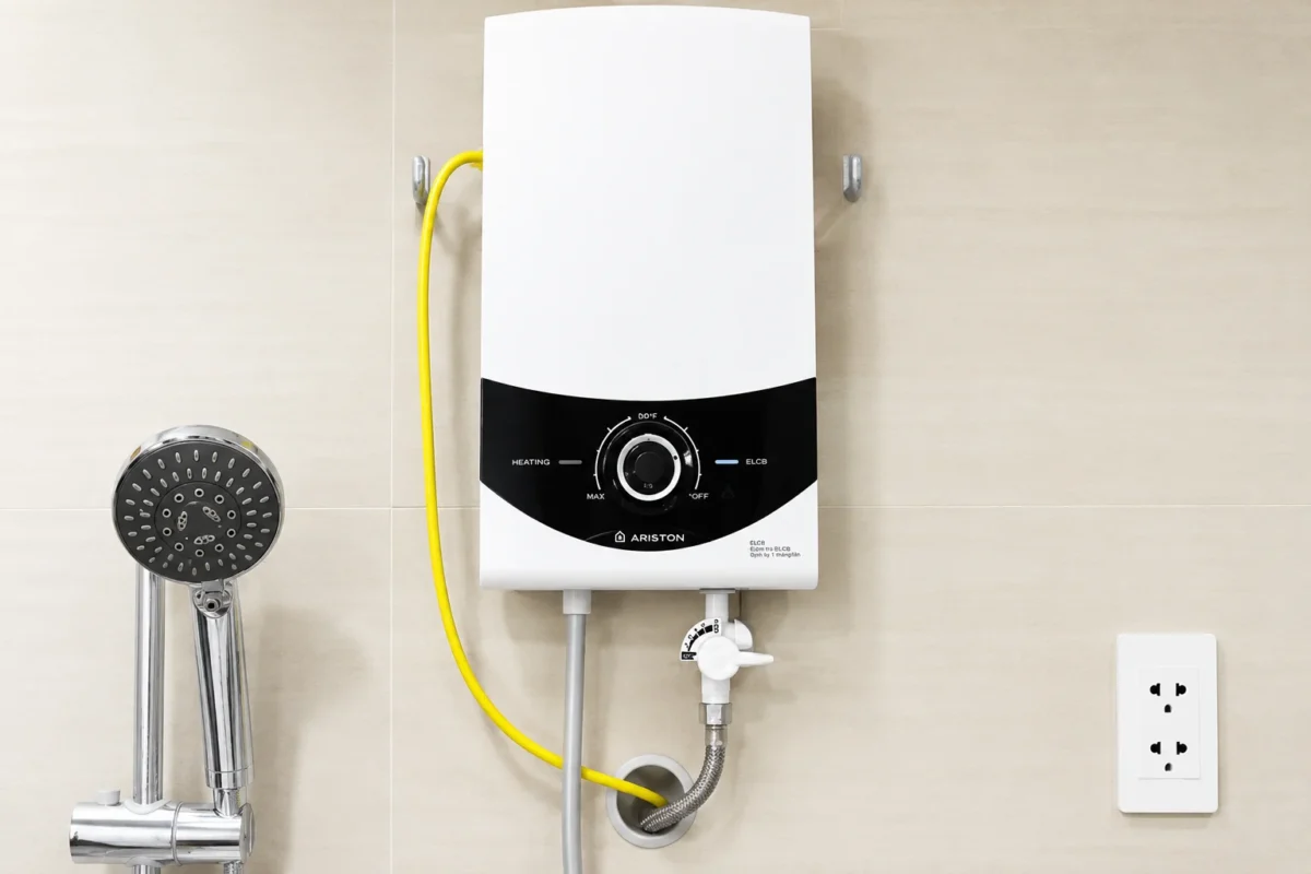 Máy nước nóng trực tiếp