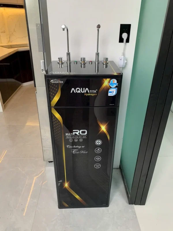 Nước khoáng từ máy lọc nước