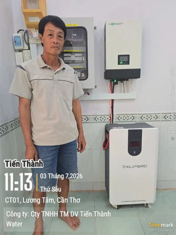 Bàn giao hệ thống điện năng lượng mặt trời cho gia đình chú Nghiệp